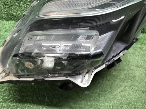 Фара правая Hyundai Santa Fe 4 (18-21) LED