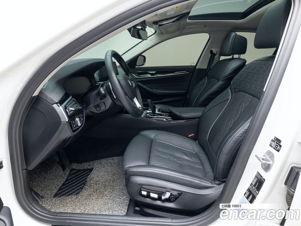 BMW 5 Series (G30) 520d Luxury Plus (06.2020)