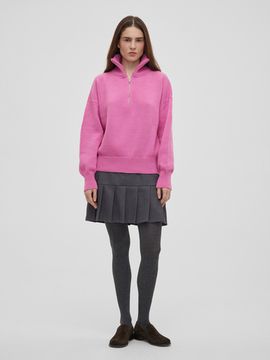 AIM  свободного кроя с замком. Цвет розовая фуксия. 50% шерсть мериноса.