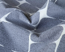 Букле Жираф Светло-серый