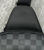 Сумка-мессенджер Louis Vuitton