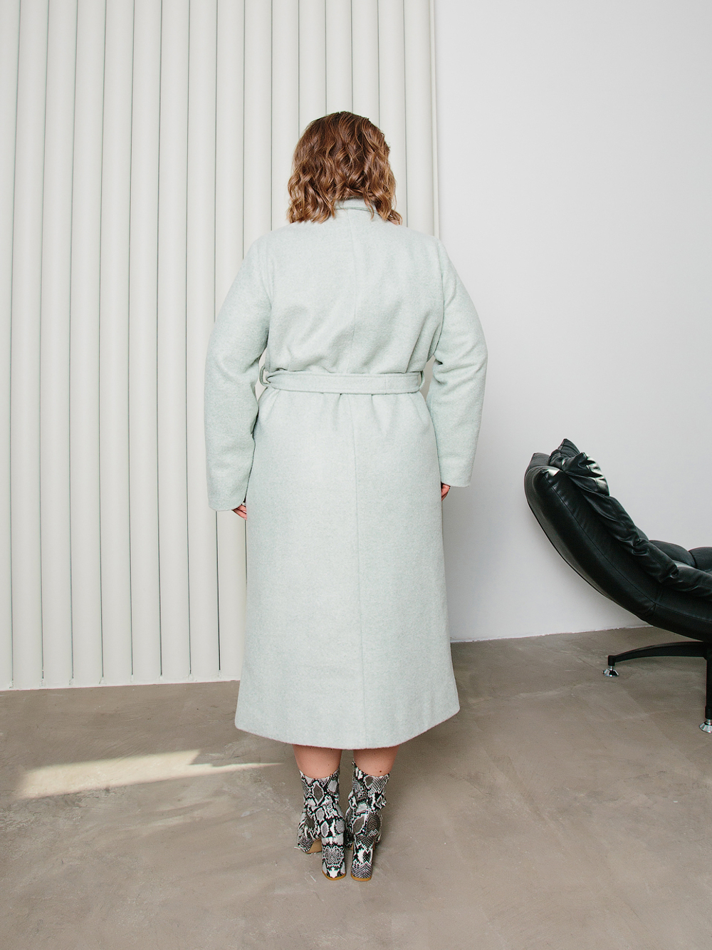 Палто женское Б577-14 54-68 4990руб и 562-12 и 014-39 и 535-9 (1)