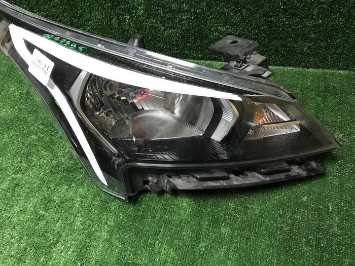 Фара правая Kia Rio 4 (2020-н.в.) галоген