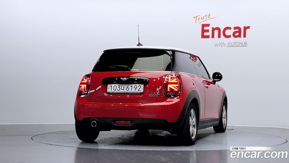 Mini Cooper Basic (12.2019)