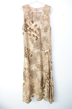 Платье Cavita из вискозы красивое 44 размер