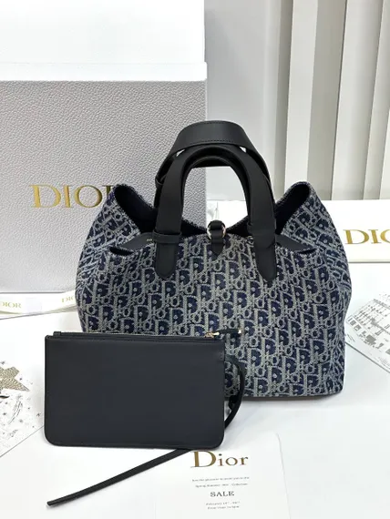 Сумка Dior Toujours Жаккард Denim Dior Oblique синего цвета