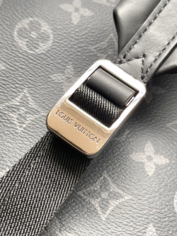 Louis Vuitton Discovery Backpack MM