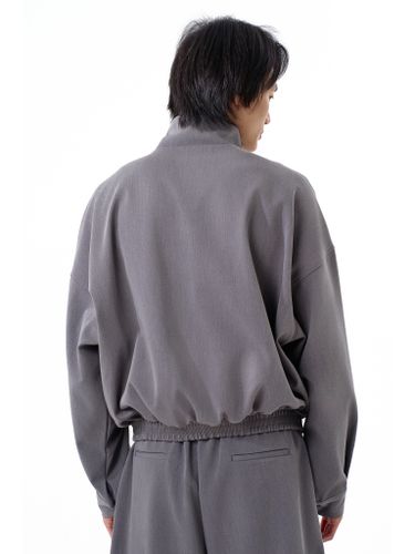 Серая куртка-ветровка на молнии Votus