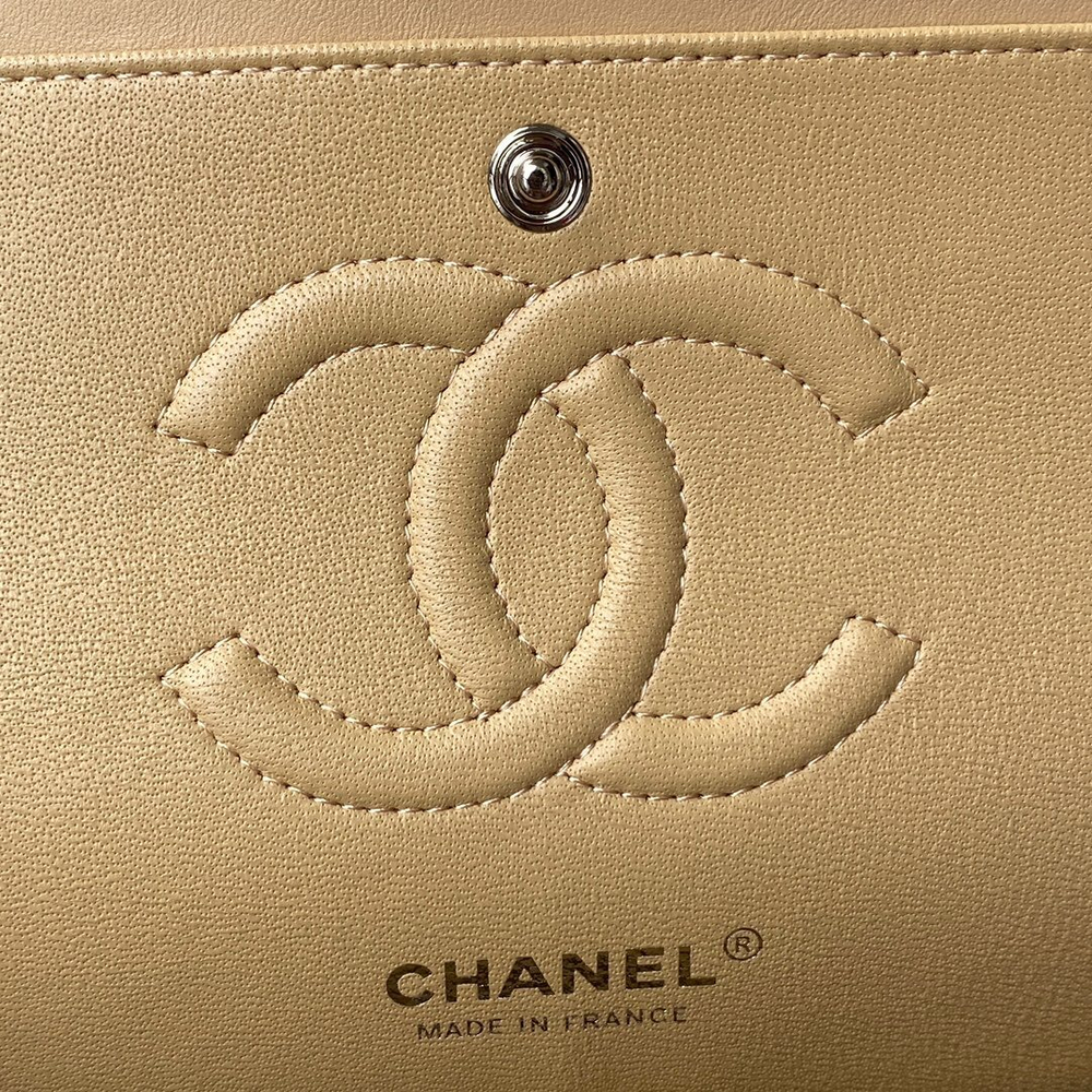 Chane1 Classic Flap Bag 25 cm