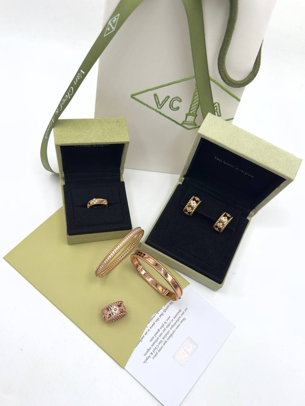 Серьги Van Cleef & Arpels