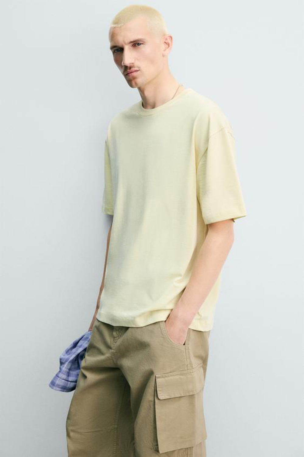 ZARA ФУТБОЛКА RELAXED FIT, СВЕТЛО-ЖЕЛТЫЙ