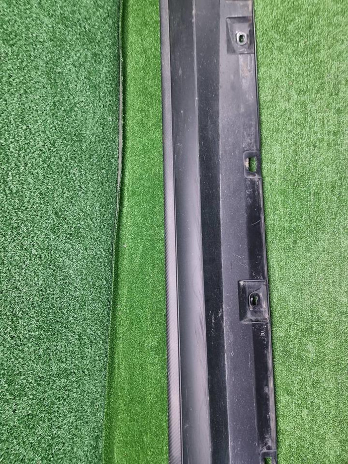 Накладка порога правая Mercedes AMG GT (2017-2023)