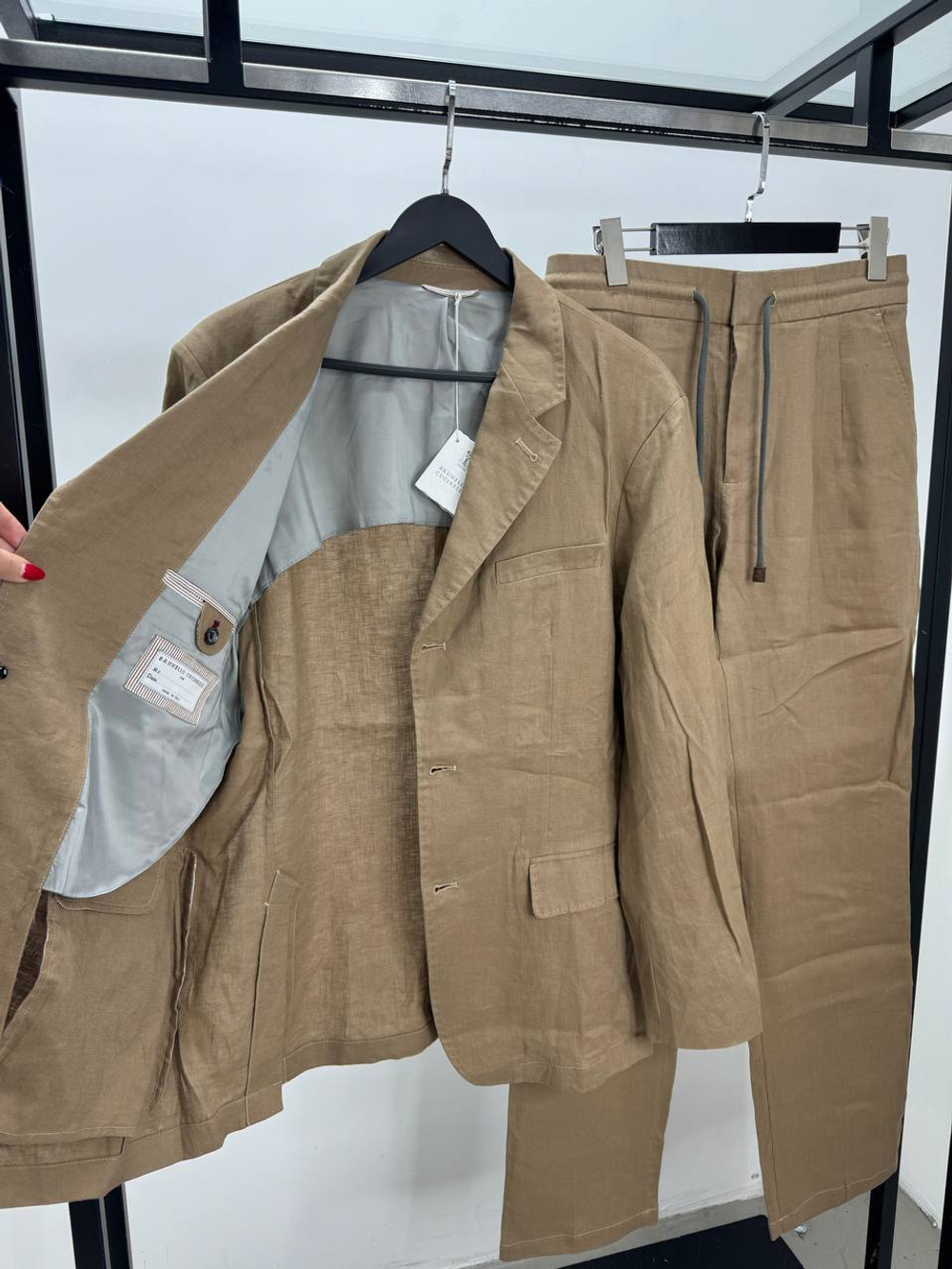 Льняной костюм Brunello Cucinelli