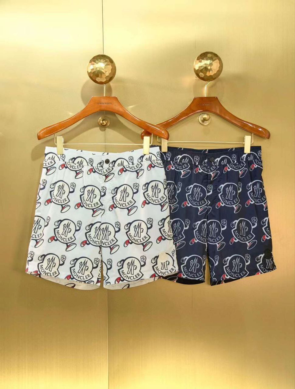 Шорты Moncler