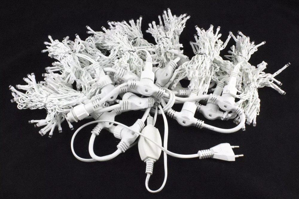 Светодиодный занавес с мерцающим диодом 2*3 м., 420 холодных белых LED ламп, белый провод, Winner Light (w.03.6W.420+)