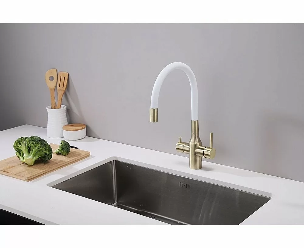 Смеситель для кухни Paulmark Salix Sa213419-BRw бронза/белый