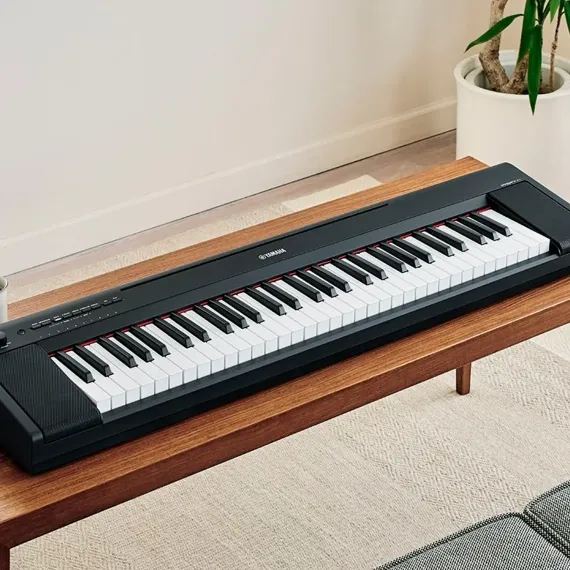Yamaha NP-15B Black
