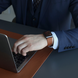 Ремешок для Apple Watch 44/45/46 mm из кожи теленка, цвета карамель