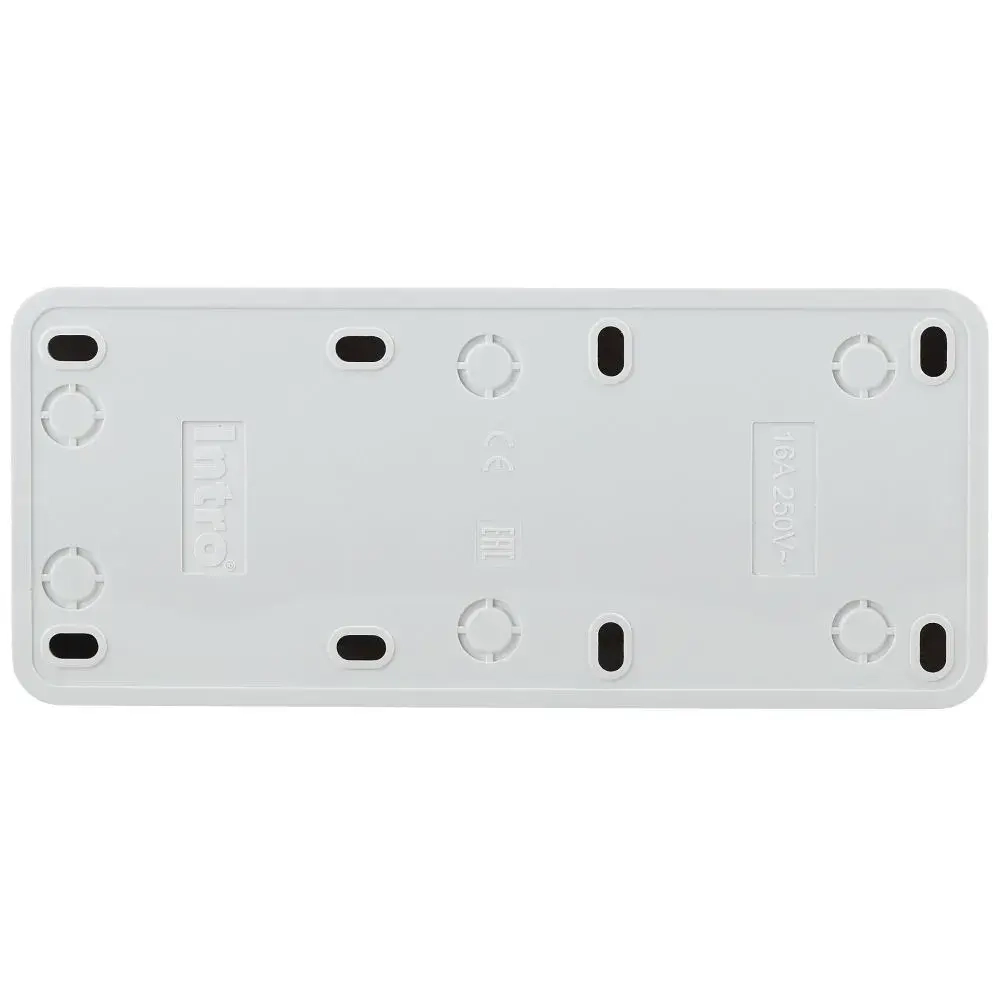 Розетка Intro Quadro 2-206-01 с заземлением трехместная 3х2P+E 16А-250В IP20 открытой установки белая