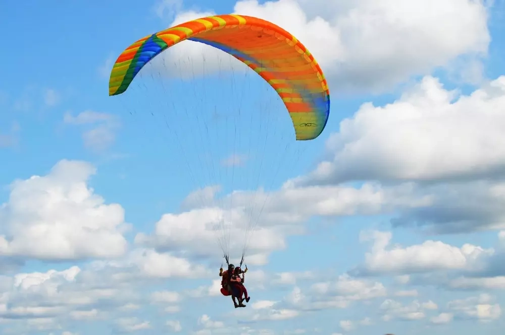 Параглайдинг с горы Яссы на высоте 800 м