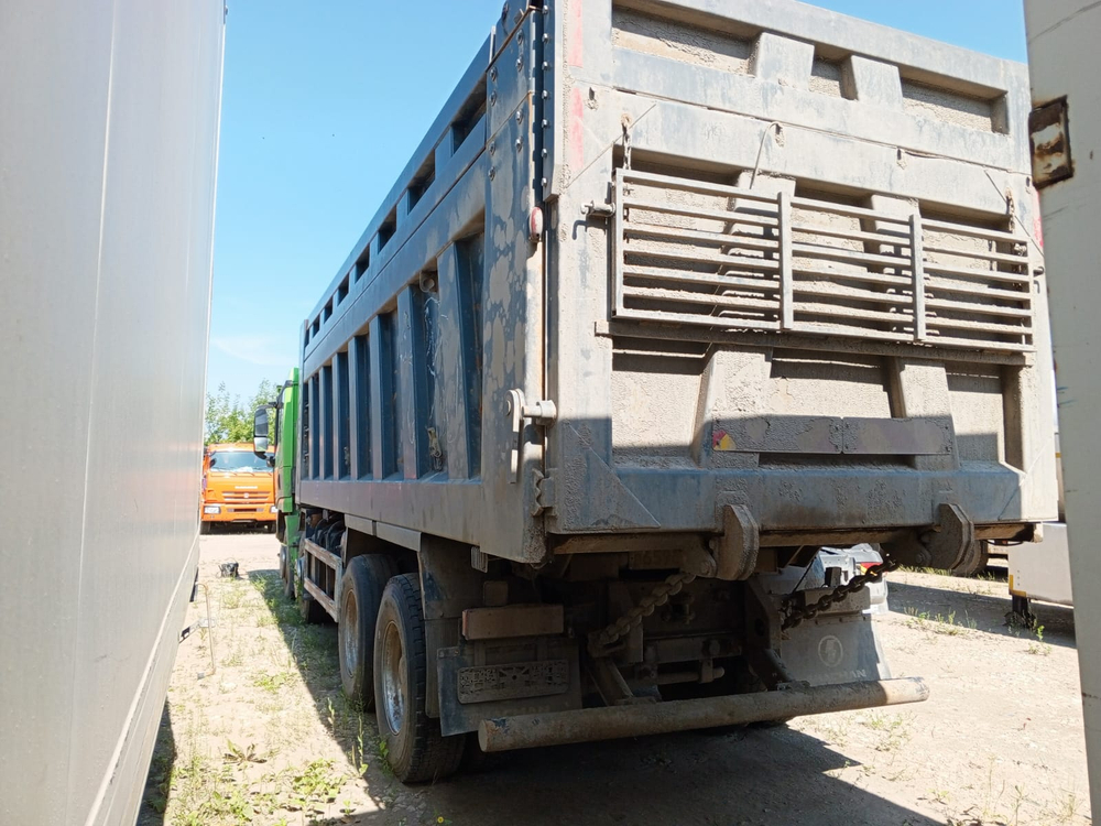 Shacman (Shaanxi) SX* 8x4 Самосвал SX33186V366 (Дизельный, 11,6 л, 423 л.с., МТ)