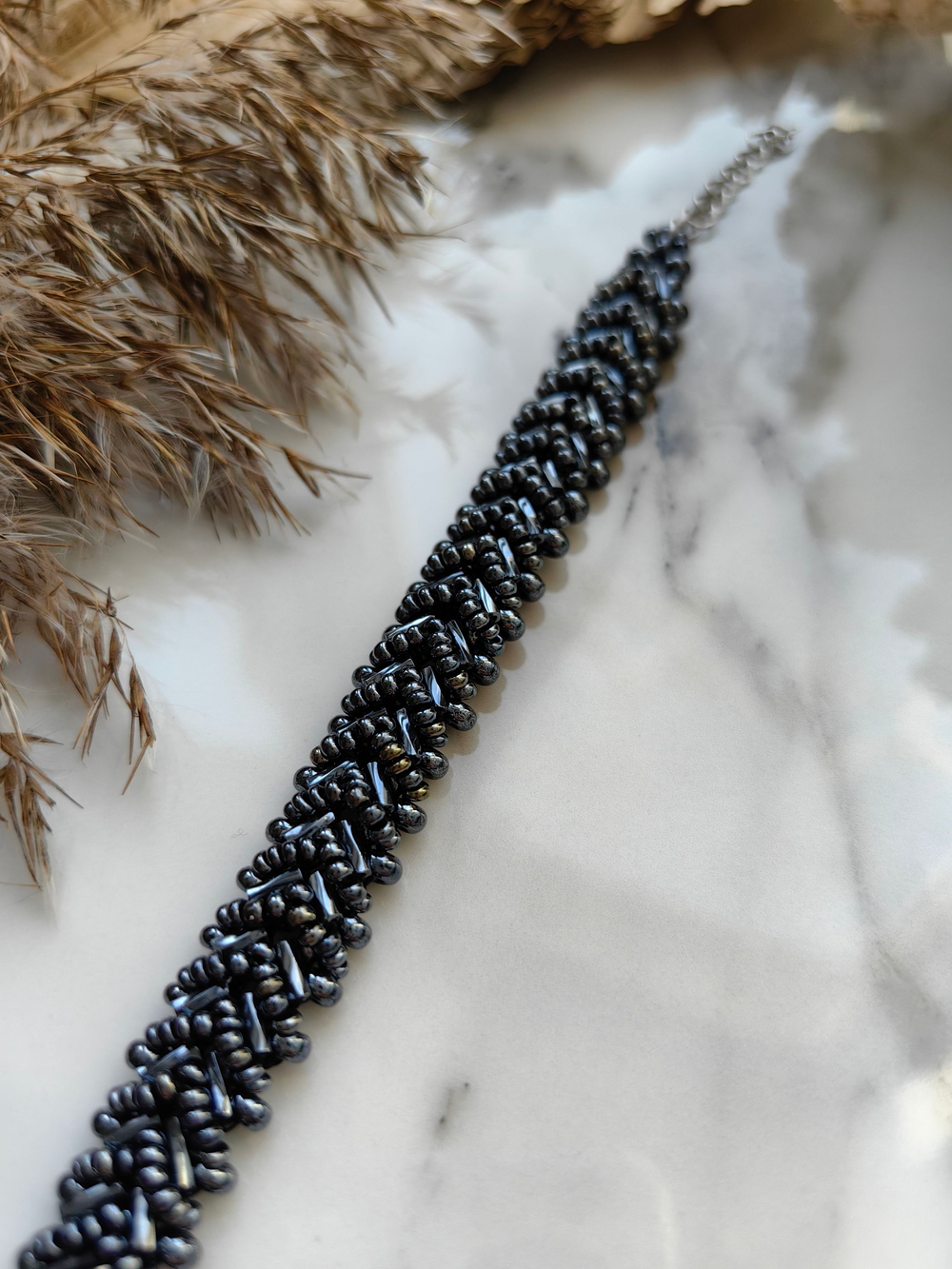 Браслет из бисера "Змейка" ручной работы Черный