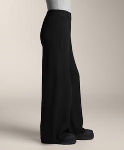 OYSHO Прямые брюки с резинкой по бокам, черный