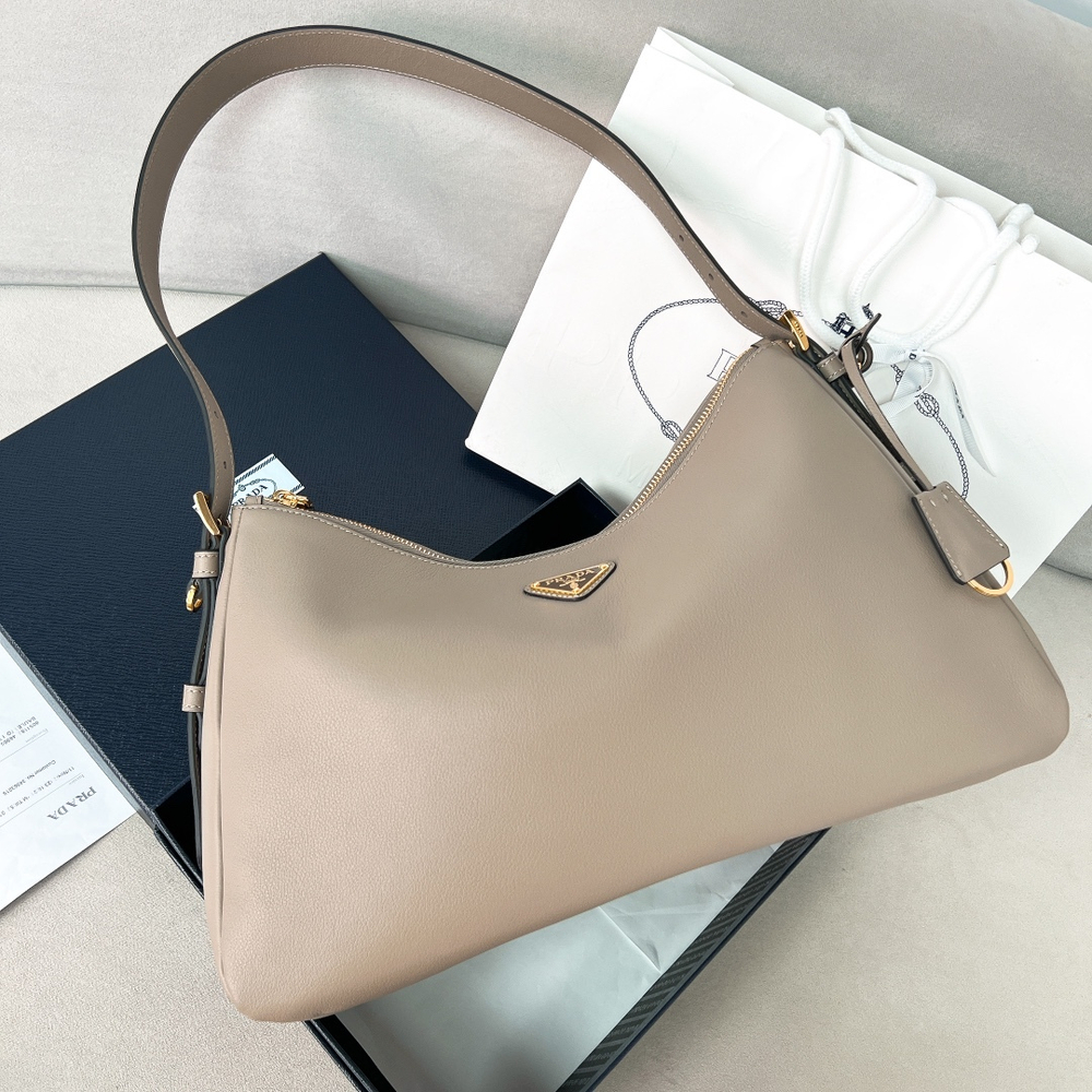 Prada Aimee Large 39 cm