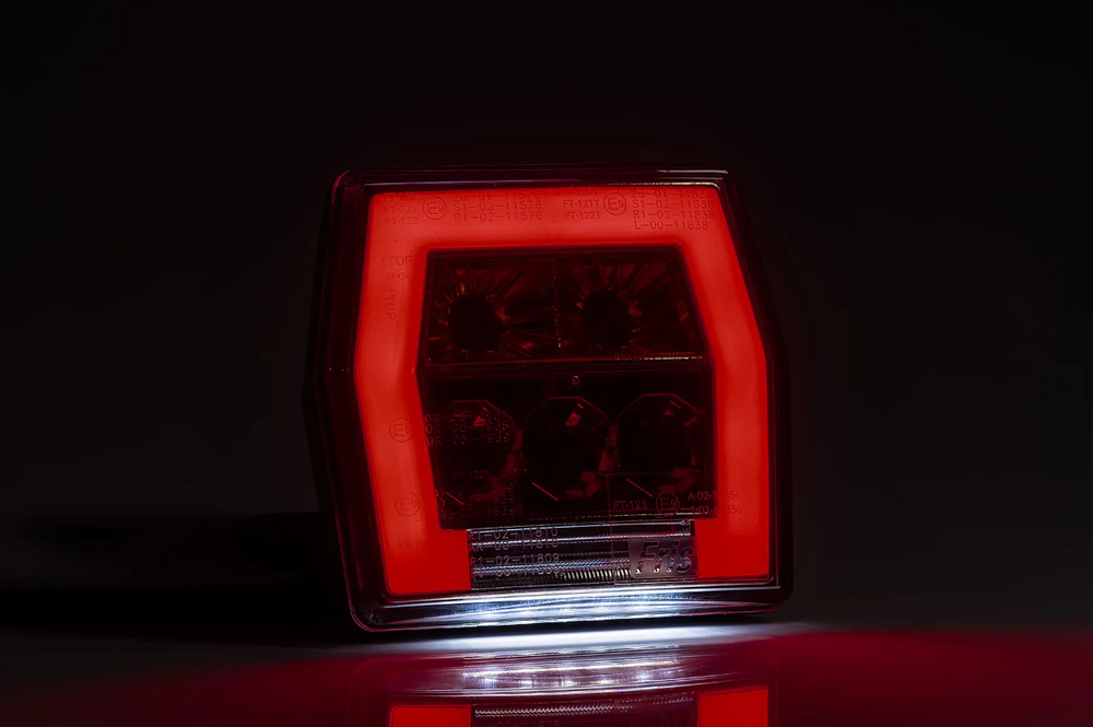 Фонарь задний Fristom FT-122 LED 3-функциональный 12-36 В