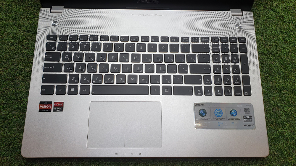 Ноутбук ASUS AMD A8/8Gb/FHD