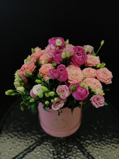 Композиция Эустома с Розами