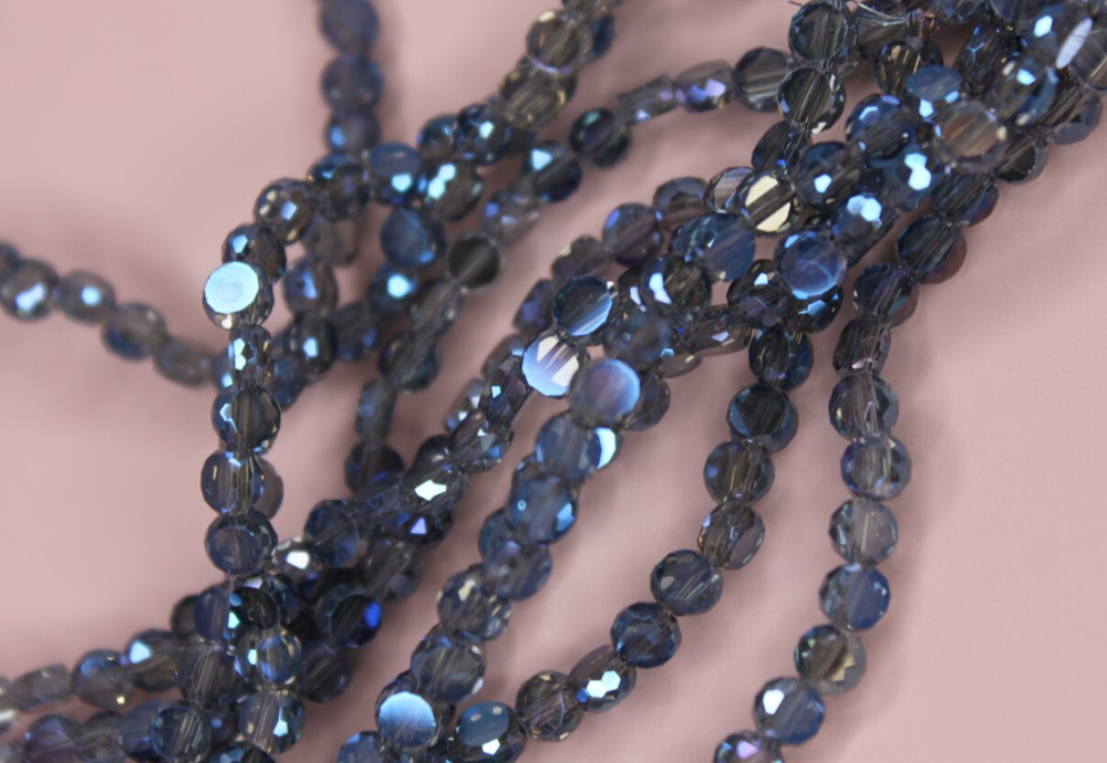 Бусины синий 4,5 мм