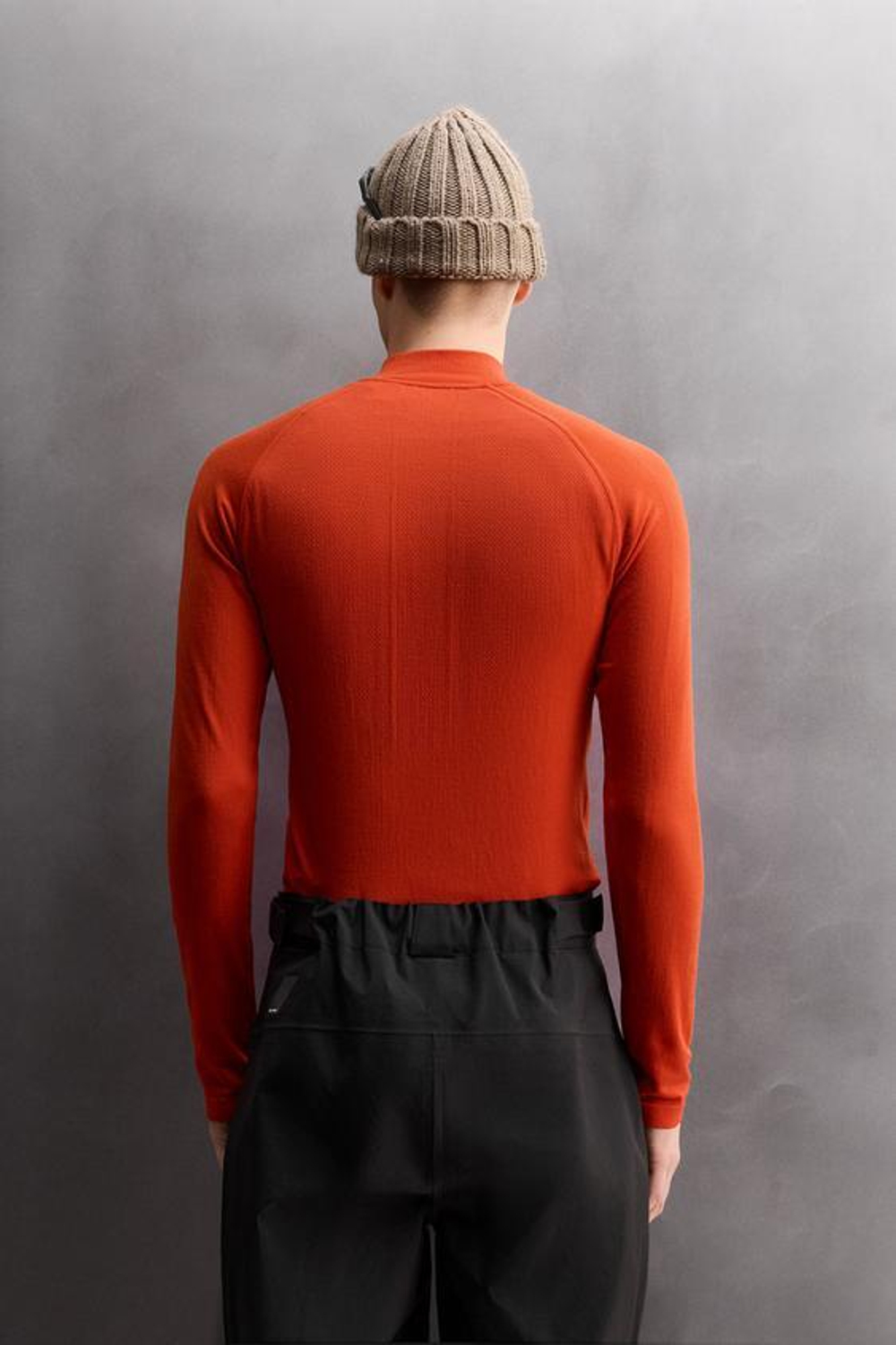 ZARA КОМПРЕССИОННАЯ ФУТБОЛКА ДЛЯ КАТАНИЯ НА ЛЫЖАХ С ВОРОТНИКОМ НА МОЛНИИ, НАСЫЩЕННЫЙ КРАСНЫЙ