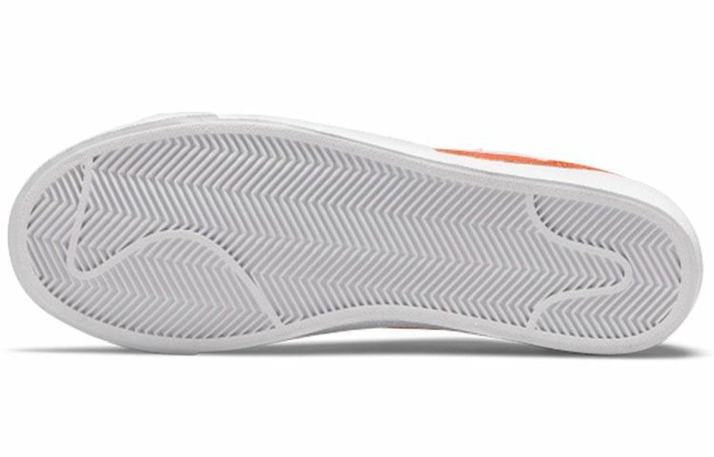 Кроссовки Nike Blazer Low '77 (Женская размерная сетка)