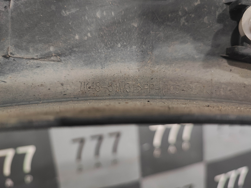 Накладка крыла переднего левого Mazda CX-9 2 (TC) 16-нв Б/У Оригинал TK4851W31