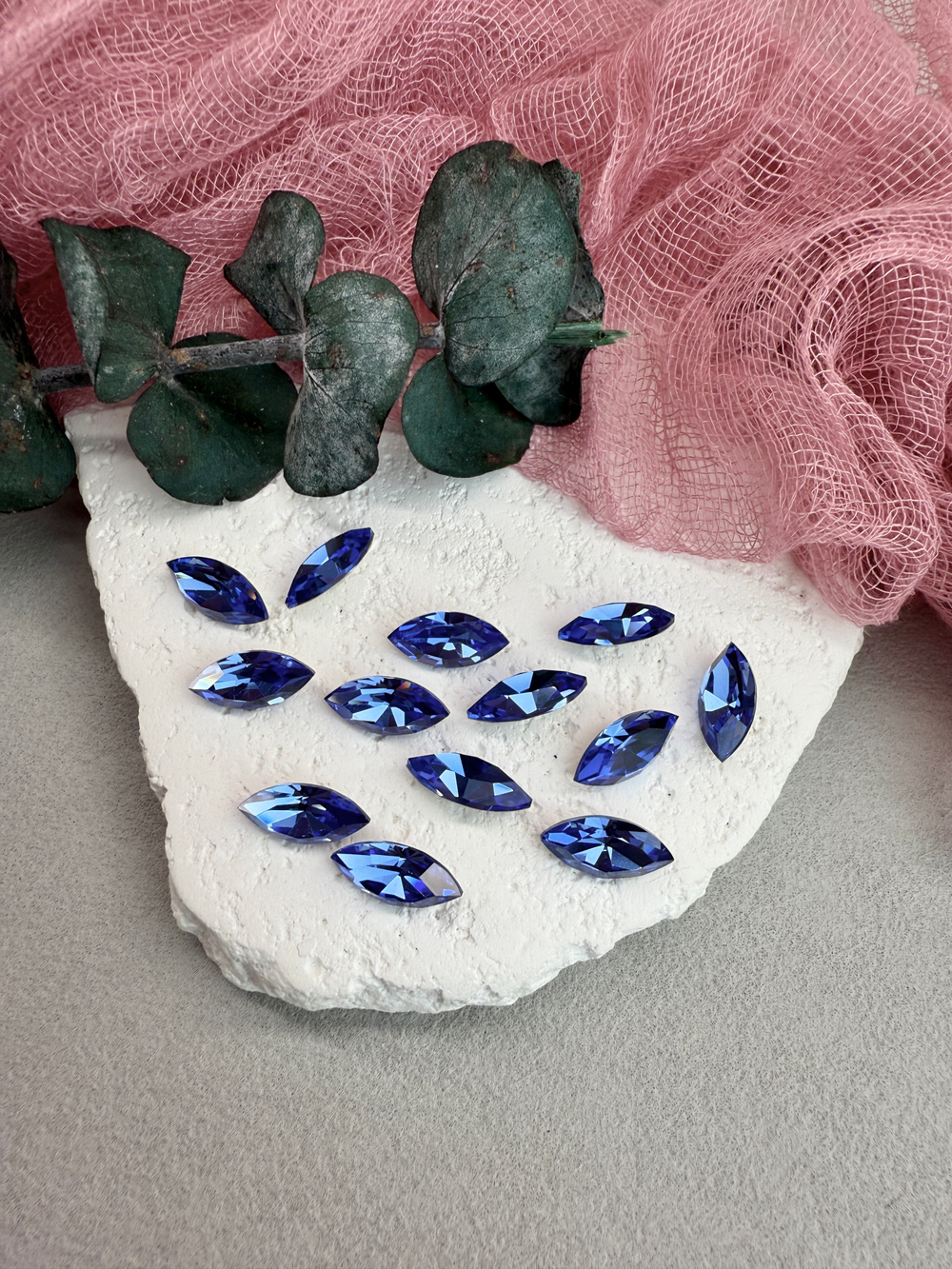 Наветт Navette 15*7 мм, Sapphire