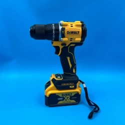 Шуруповерт аккумуляторный бесщеточный Dewalt 18В дрель 2 АКБ
