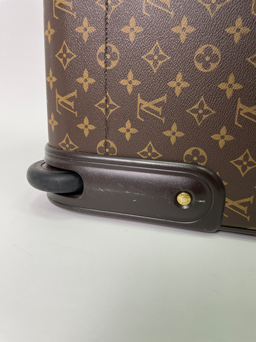 Дорожная сумка на колёсах с ручкой Louis Vuitton