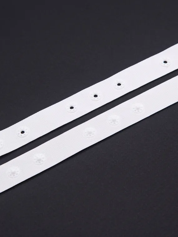 Кнопки для боди на ленте, тройные, белый 001