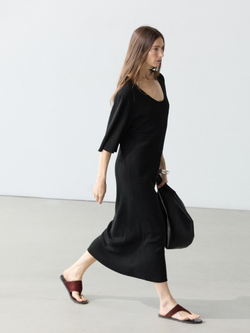 Massimo Dutti Платье миди с рукавами, черный