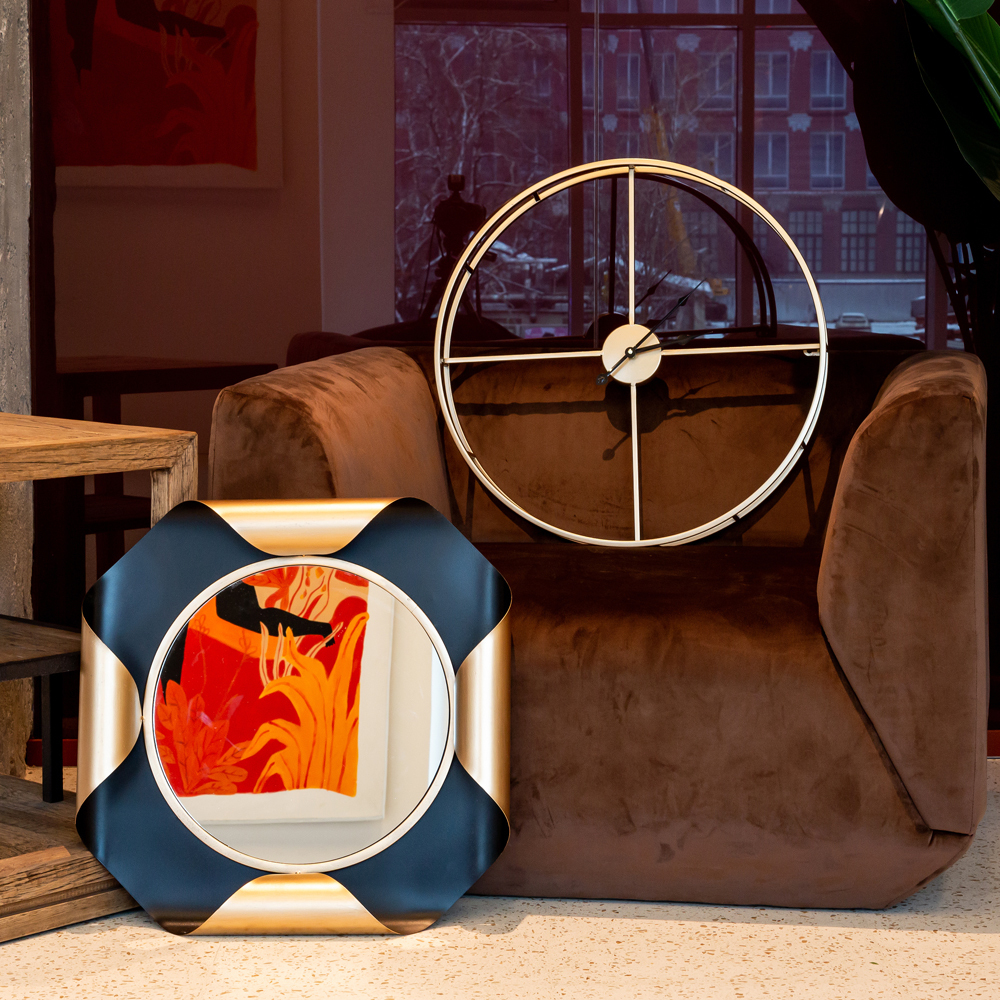 Настенное зеркало Ревери Объект мечты