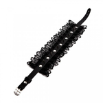 Чокер с шипами и черным кружевом