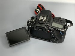 Canon 80D 5.600 кадров