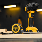 Рулетка 3м х 16мм, автоматич. фиксац., нейлон. покрытие, магнит. зацеп, двухстор. разметка Denzel