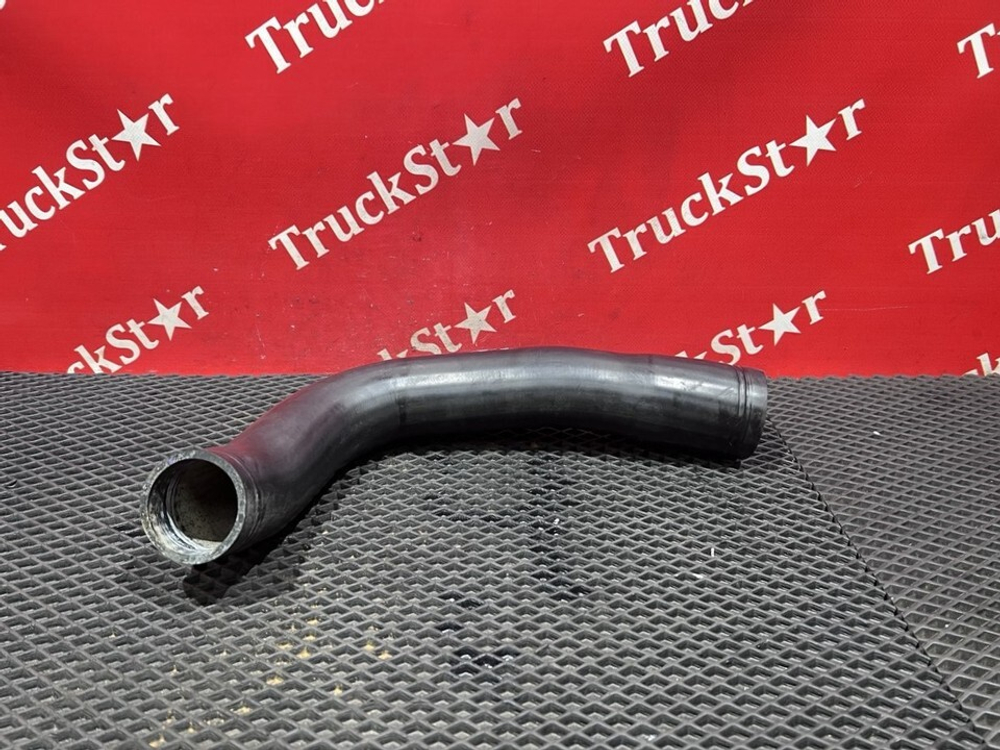 Патрубок радиатора