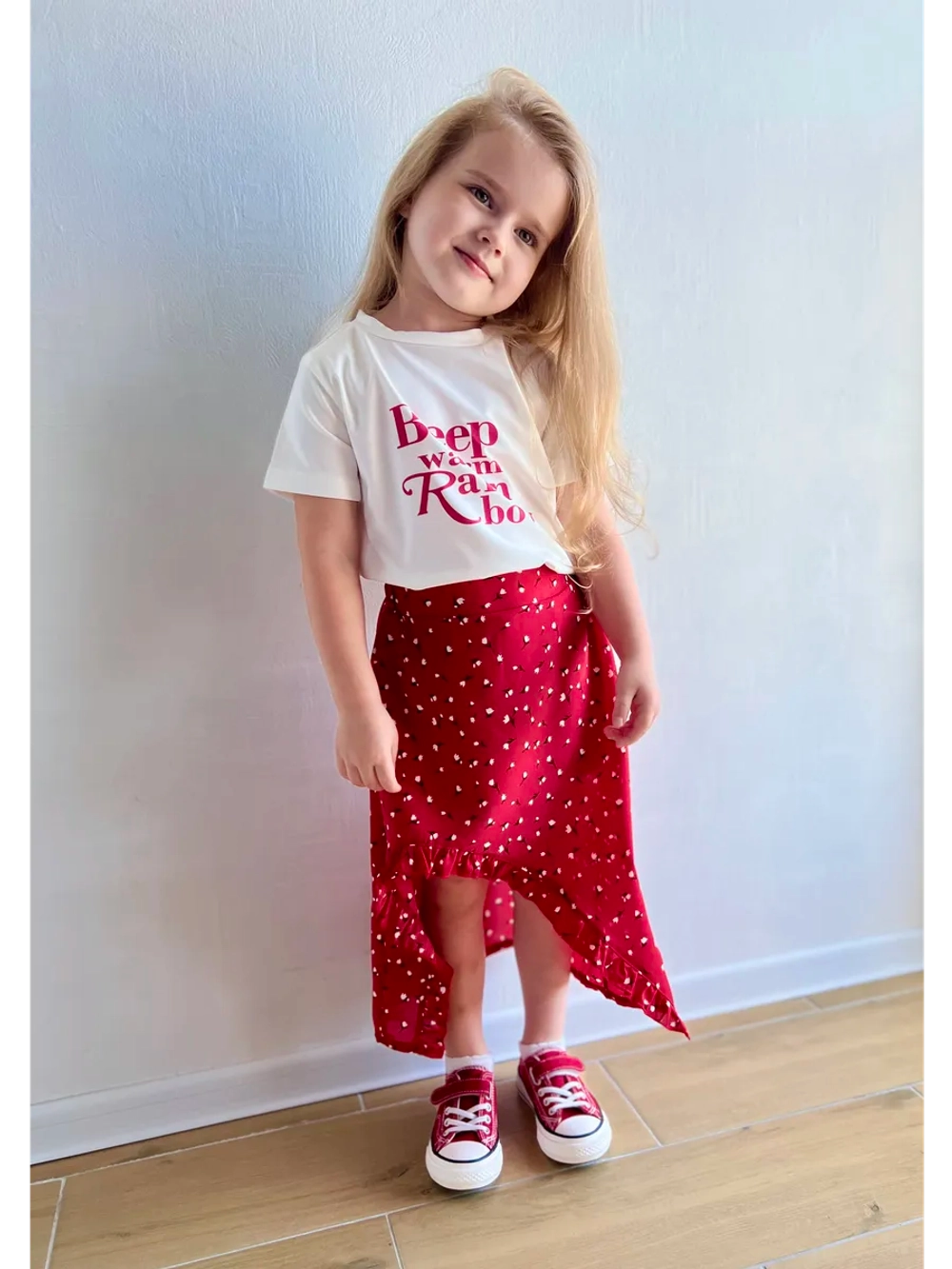 Костюм футболка с юбкой