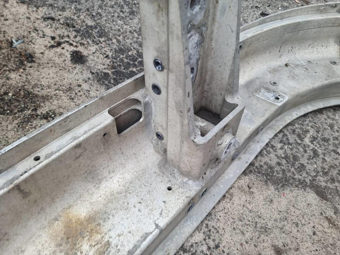 Усилитель передний Volvo FH 4 (2013-н.в.)