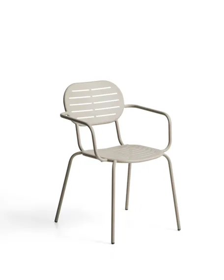Уличный стул Brai с подлокотниками из оцинкованной стали бежевого цвета