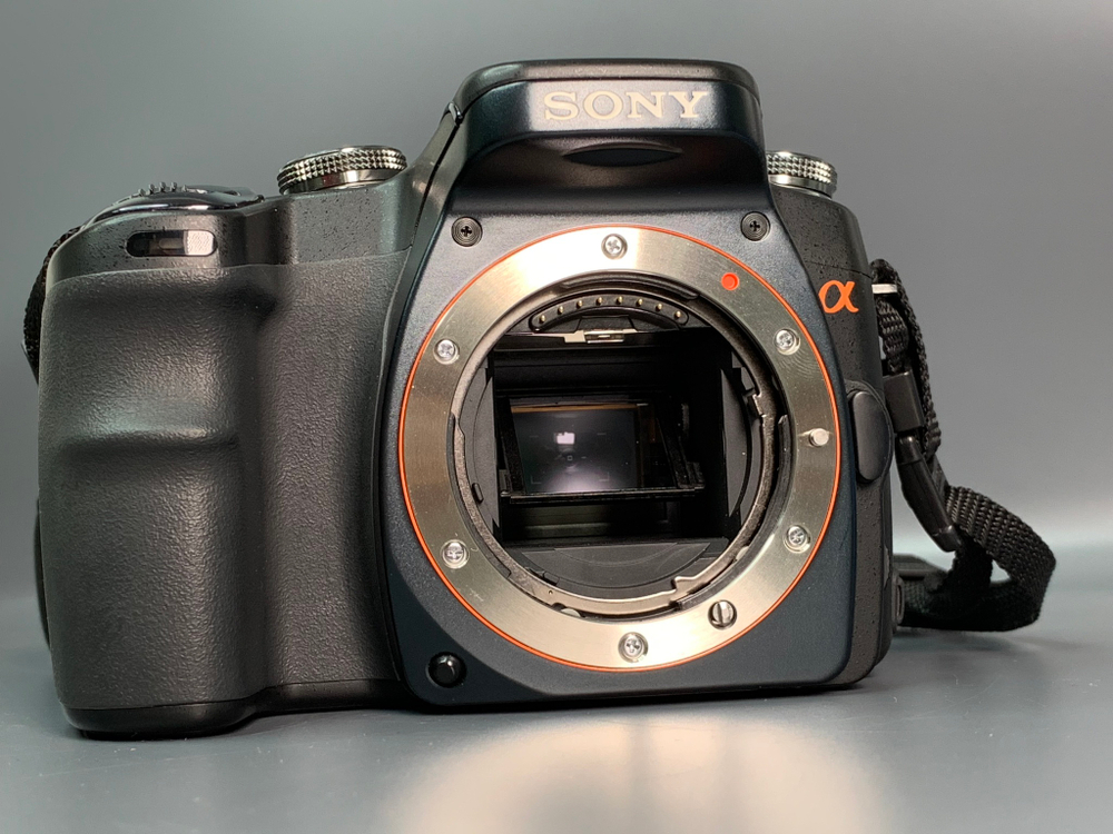 Sony A100