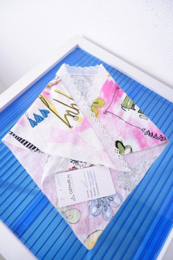 Косынка яркая